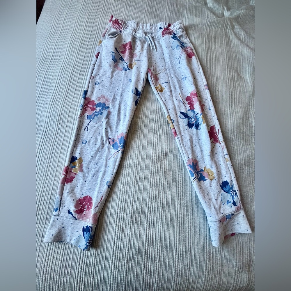 Old Navy Floral Sweatpants Joggers